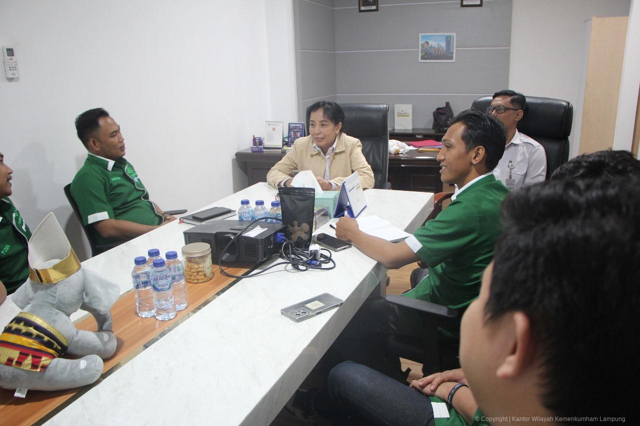 24a255aabe324718ab2973991fc1c256