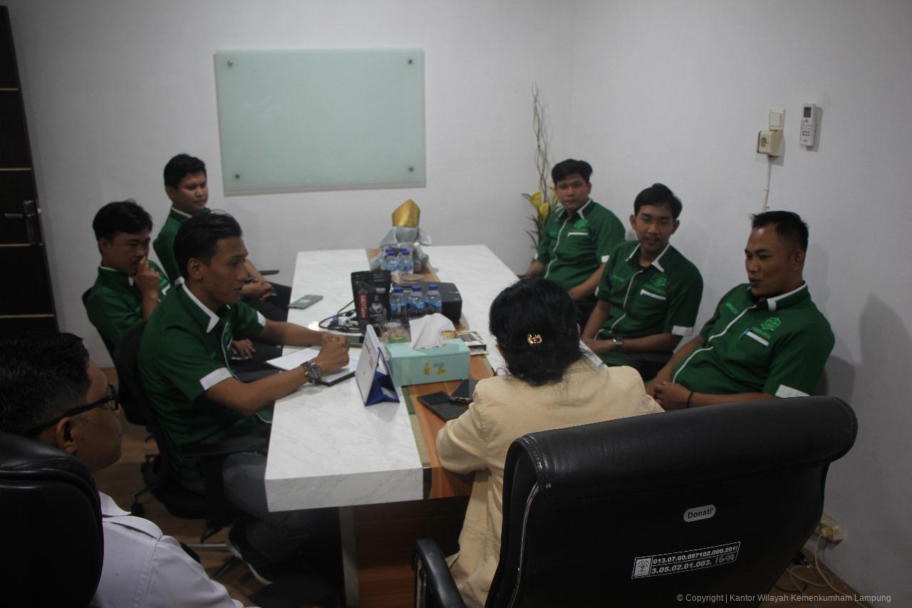 462f7a50df2346c8afa93d40de73e2f4