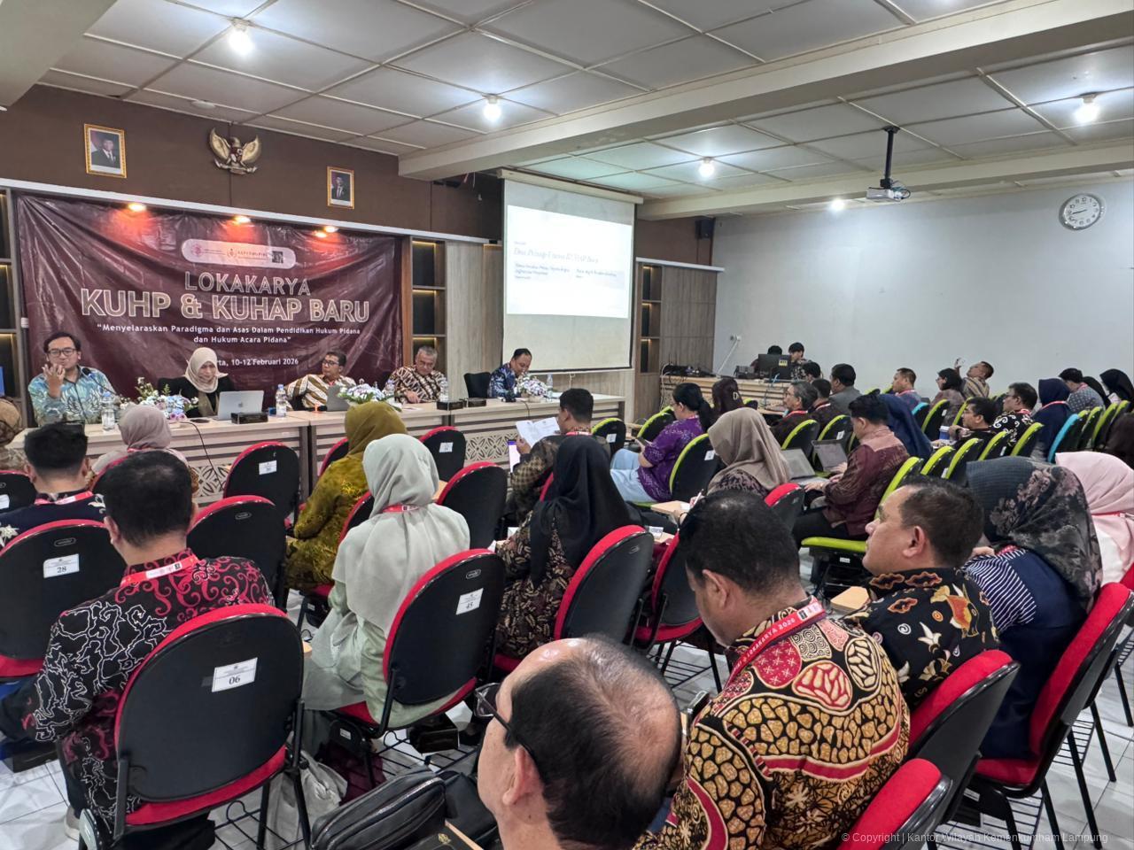Hari Kedua Lokakarya KUHP-KUHAP Baru, Kanwil Kemenkum Lampung Perkuat Pemahaman Pembaharuan KUHAP