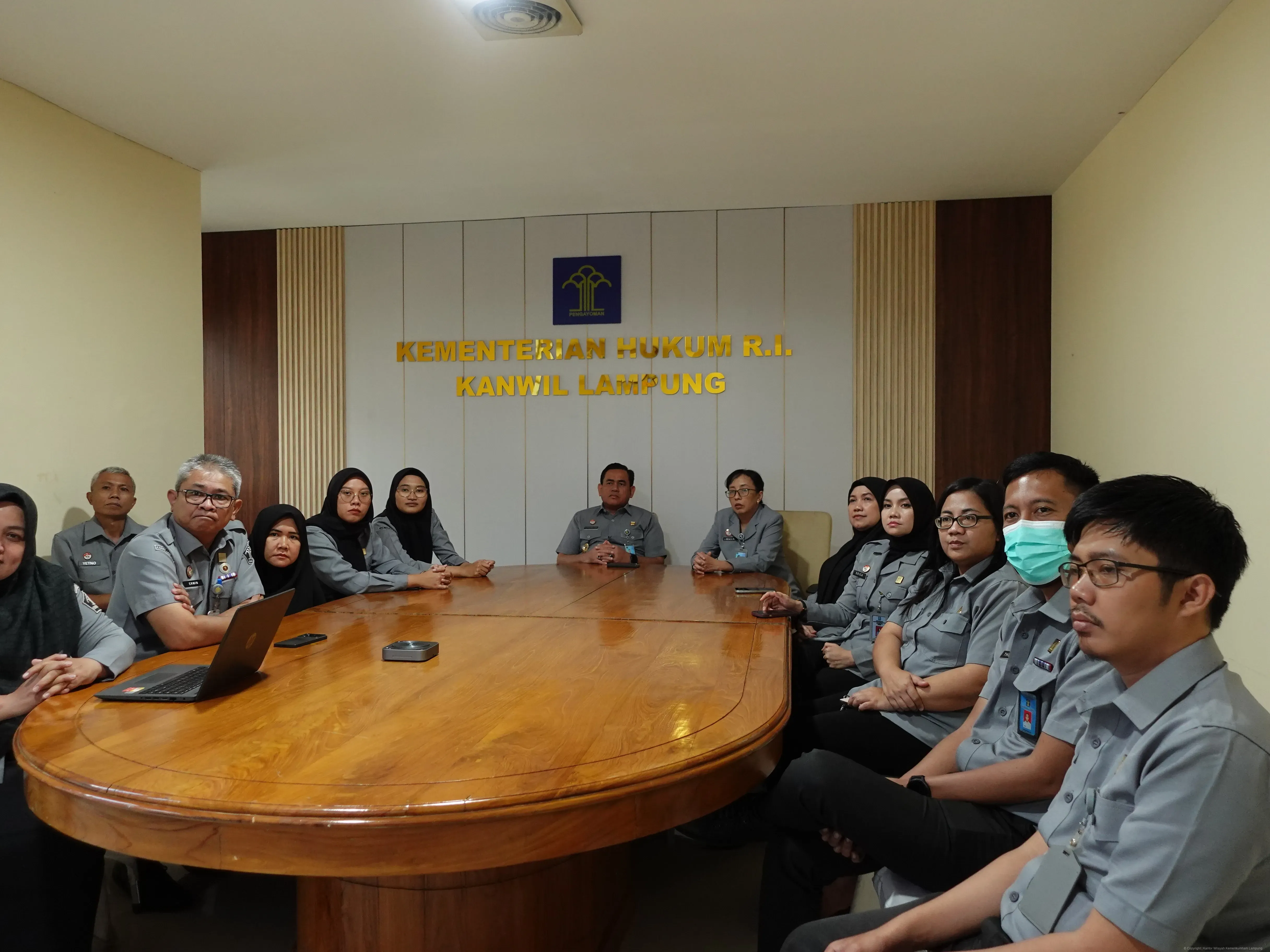 Kanwil Kemenkum Lampung Ikuti Rapat Persiapan Peresmian Posbankum Desa/Kelurahan Tahun 2026 Secara Daring