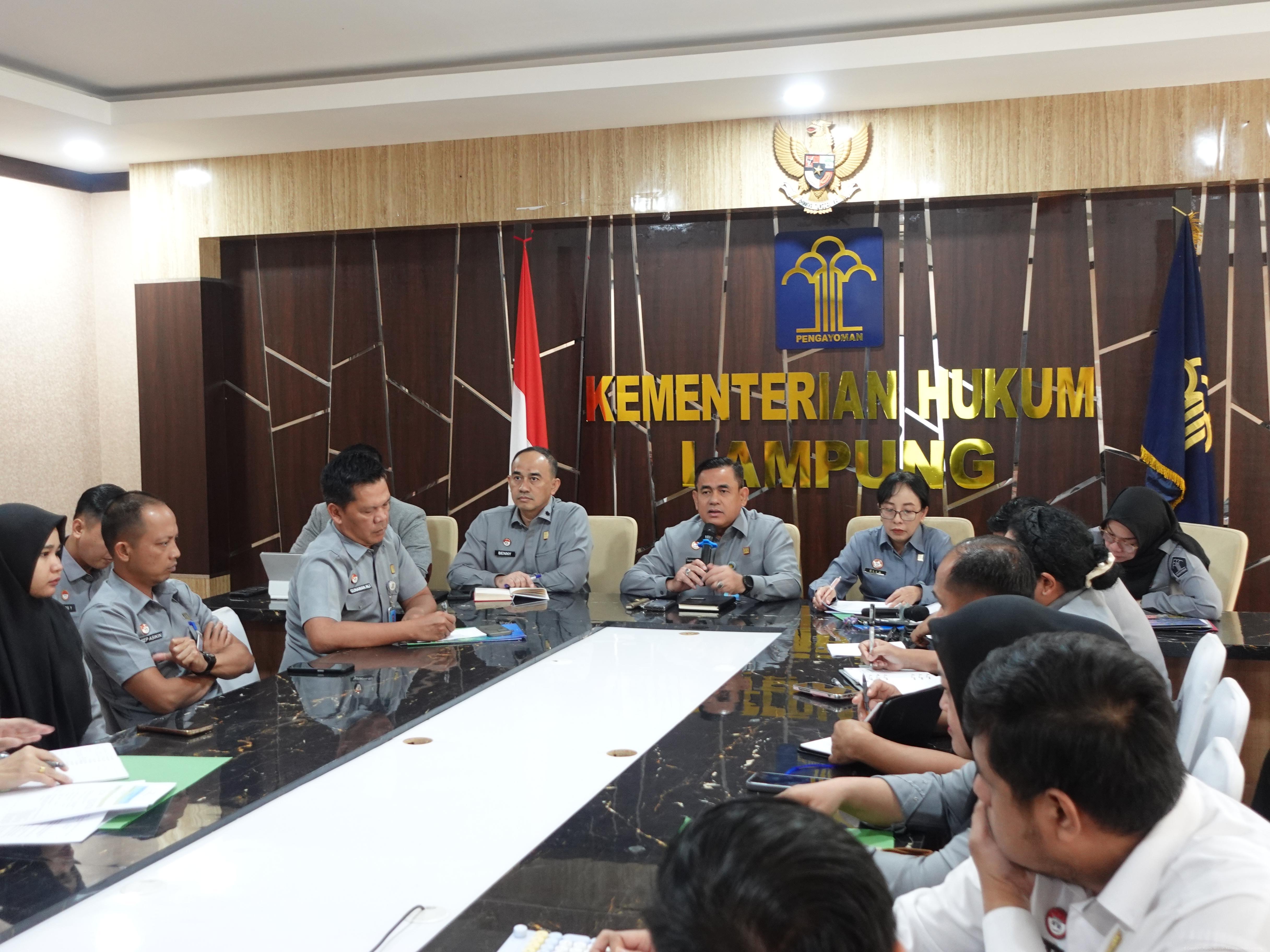 Pimpin Rapat Persiapan Peresmian Posbankum, Kakanwil Taufiqurrakhman Pastikan Lampung Siap 100 Persen